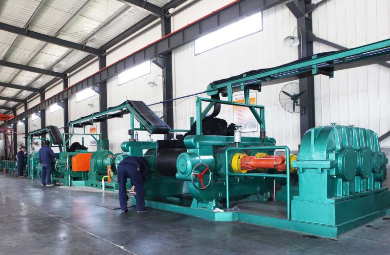 一車(chē)間煉膠機(jī)組